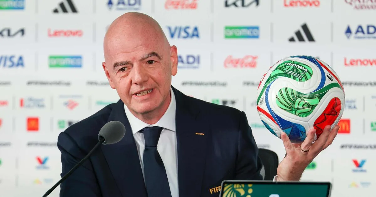 Pressestimmen zum Infantino-Skandal: „Größte existenzielle Bedrohung für den Fußball“ - BILD
