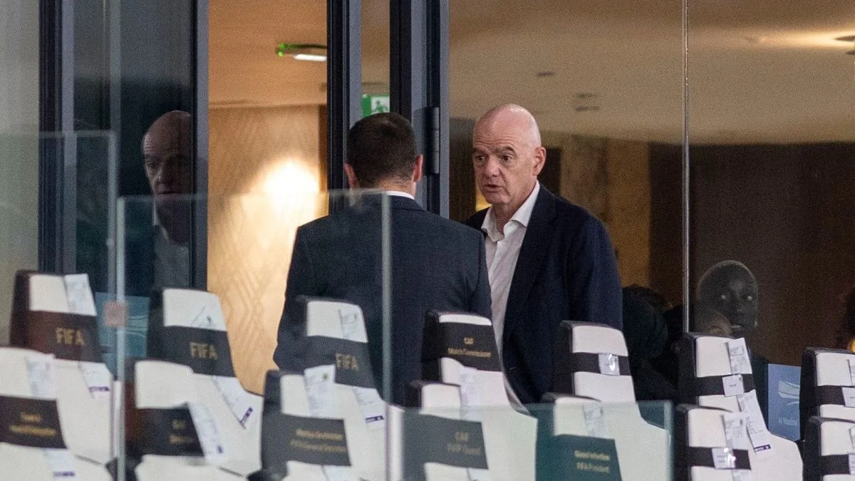 Uefa droht der Fifa erneut mit einem Boykott der WM!